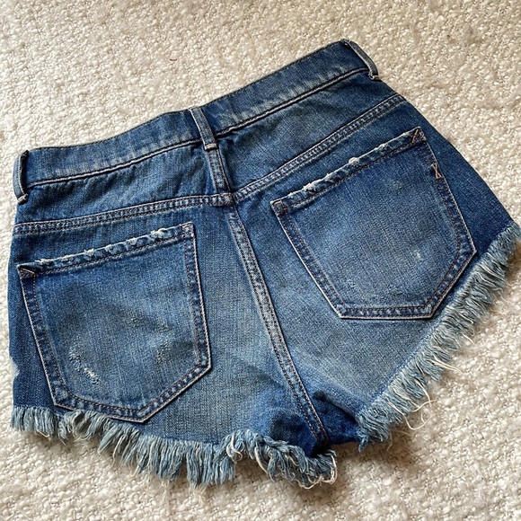 🍭 NWT EXPRESS SIZE 0 HIGH RISE CHEEKY DENIM SHORTS - Picture 3 of 10